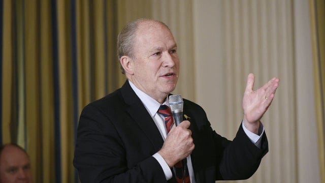 ALASKA GOVERNOR SIGNS ORDER ON CLIMATE CHANGE STRATEGY 1